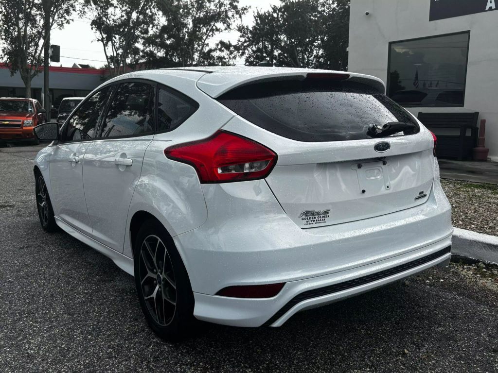 2015 FORD FOCUS HATCHBACK 4-CYL, FLEX FUEL, 2.0L SE HATCHBACK 4D