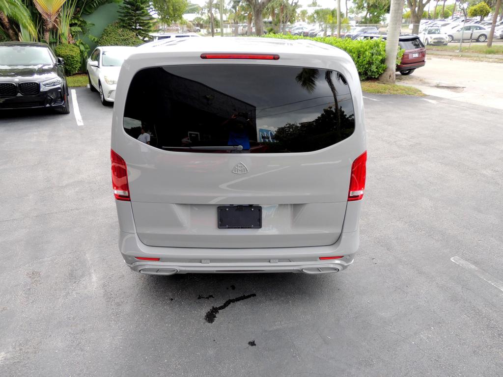 2021 Mercedes-Benz Metris Passenger Van Base photo 11