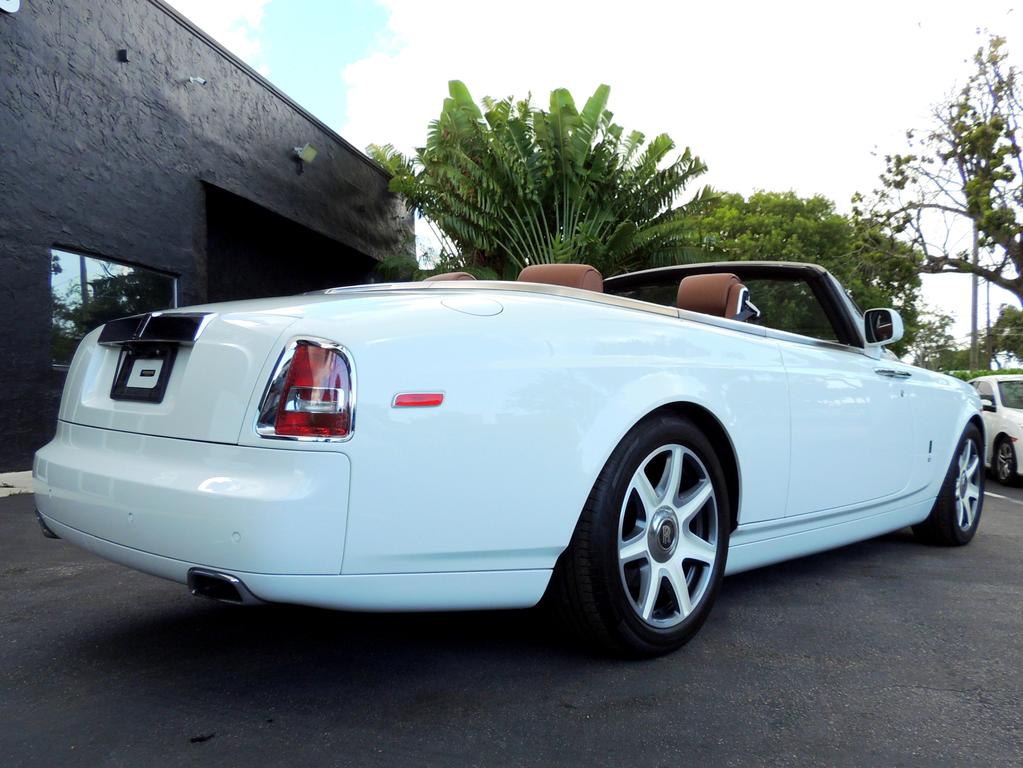 2013 Rolls-Royce Phantom Drophead Coupe photo 11