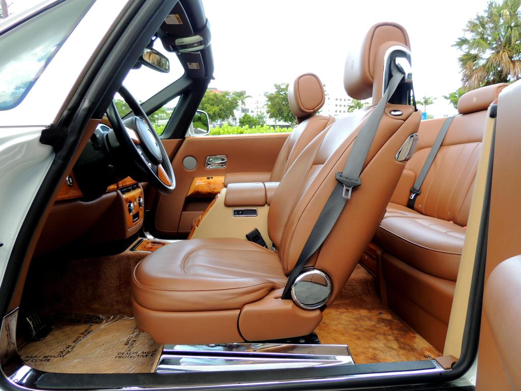 2013 Rolls-Royce Phantom Drophead Coupe photo 24