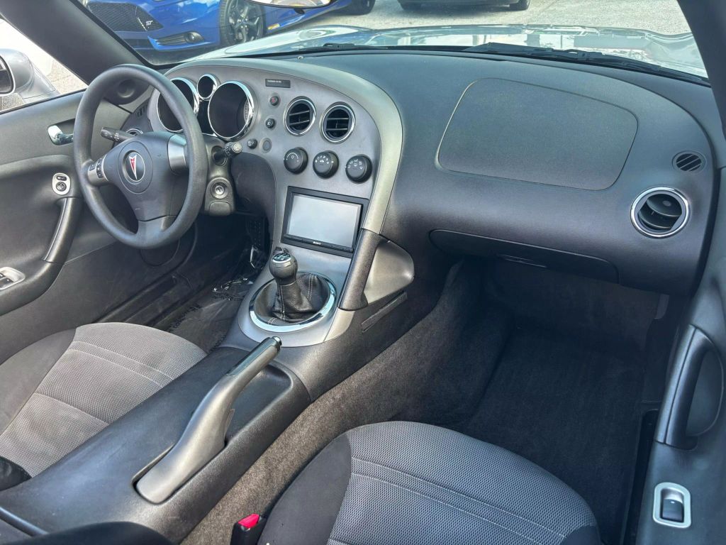 2006 PONTIAC SOLSTICE CONVERTIBLE 4-CYL, 2.4 LITER CONVERTIBLE 2D