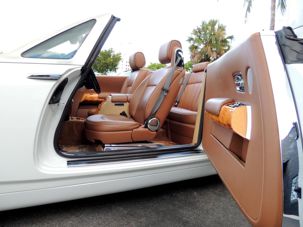 2013 Rolls-Royce Phantom Drophead Coupe photo 23