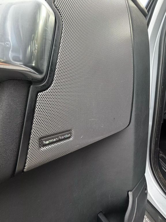 2011 LAND ROVER LR4 SUV V8, 5.0 LITER SPORT UTILITY 4D