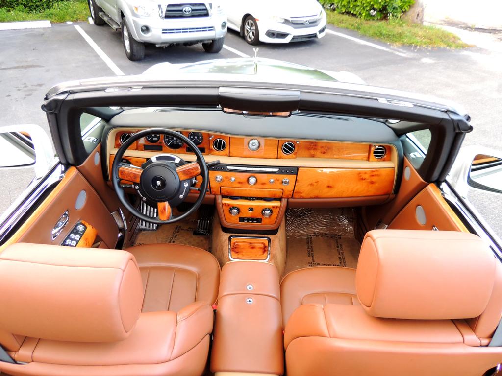 2013 Rolls-Royce Phantom Drophead Coupe photo 29