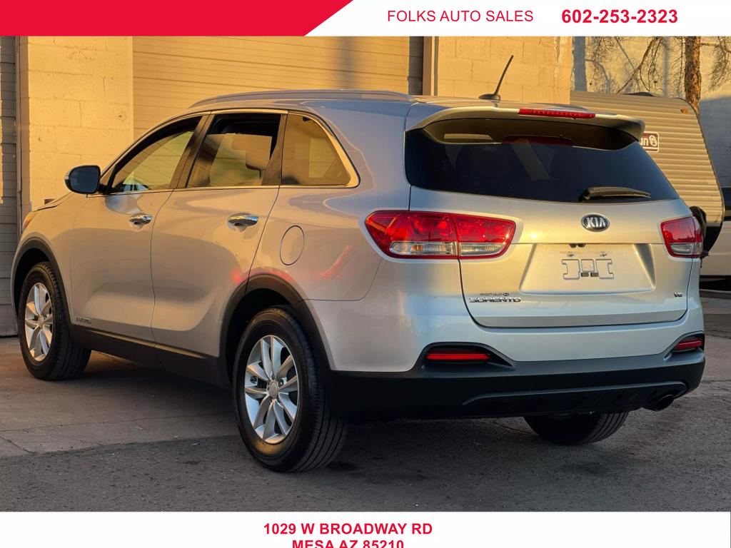 2018 Kia Sorento LX photo 8