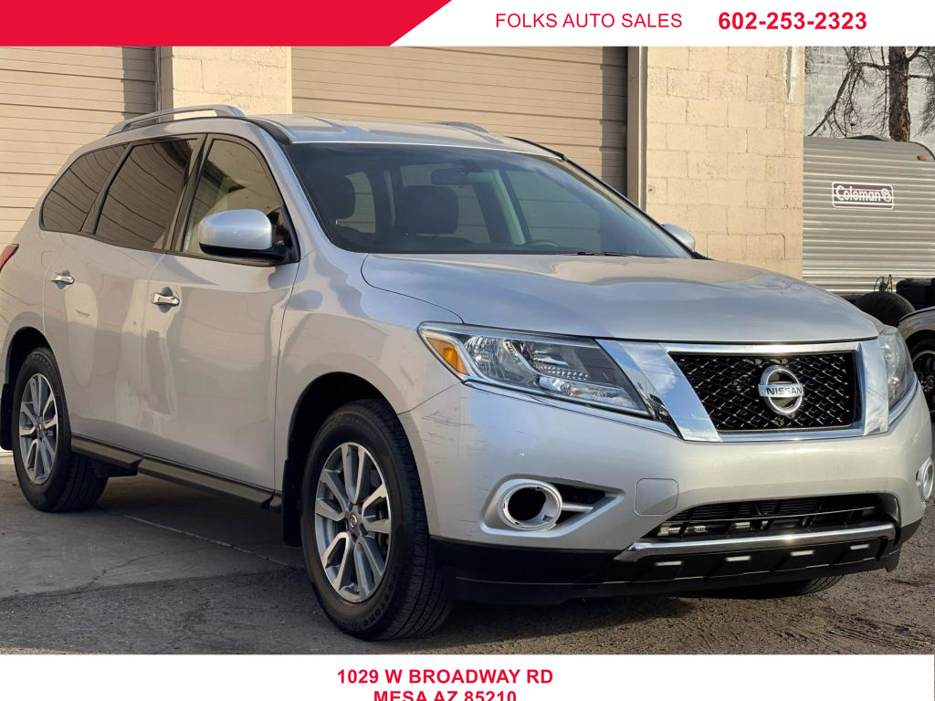 2014 Nissan Pathfinder SV photo 5