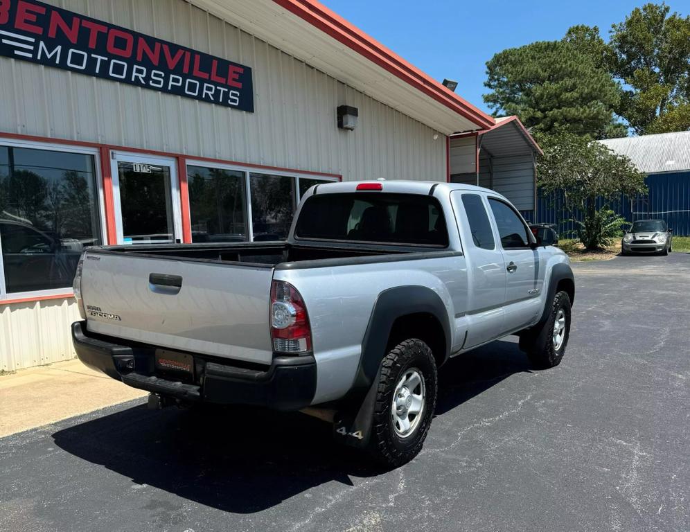 2010 Toyota Tacoma Base photo 4