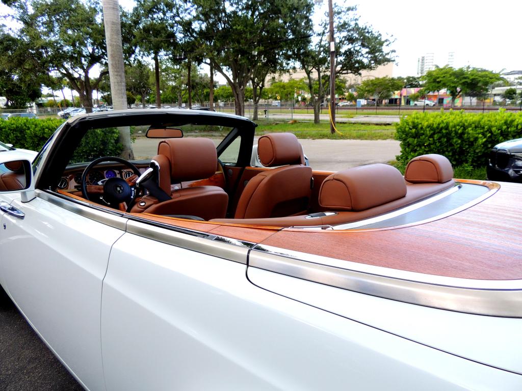 2013 Rolls-Royce Phantom Drophead Coupe photo 15