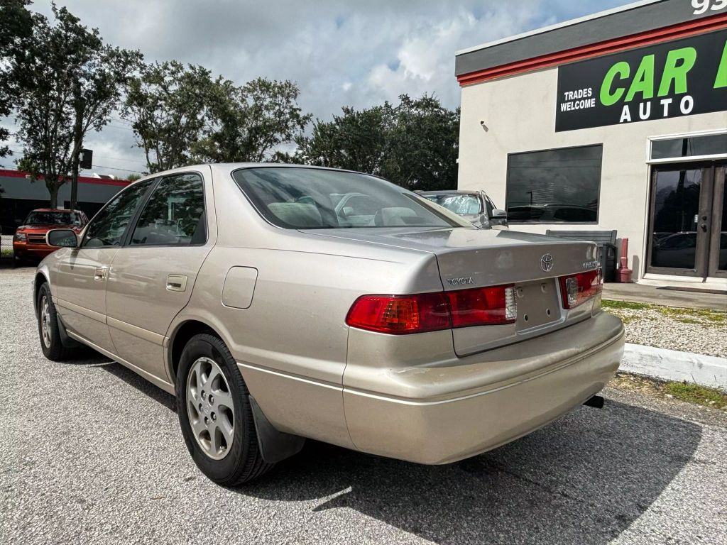 2001 TOYOTA CAMRY SEDAN 4-CYL, 2.2 LITER LE SEDAN 4D