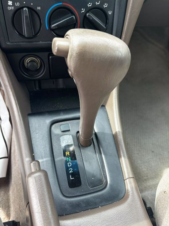 2001 TOYOTA CAMRY SEDAN 4-CYL, 2.2 LITER LE SEDAN 4D