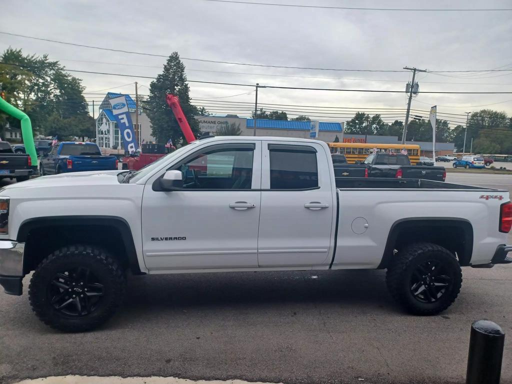 2016 Chevrolet Silverado 1500 LT photo 5