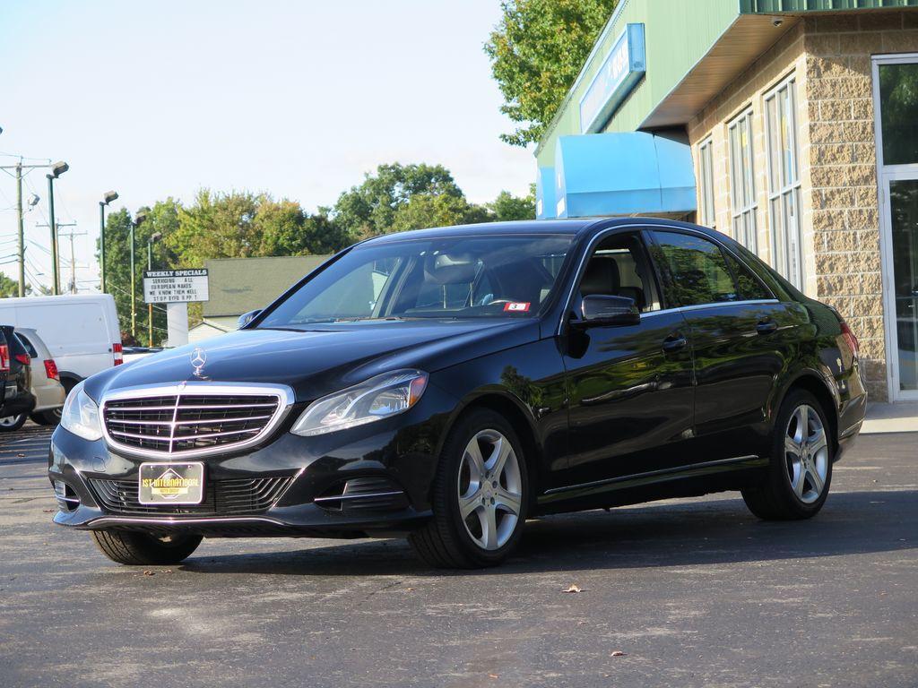 2014 Mercedes-Benz E-Class null photo 2