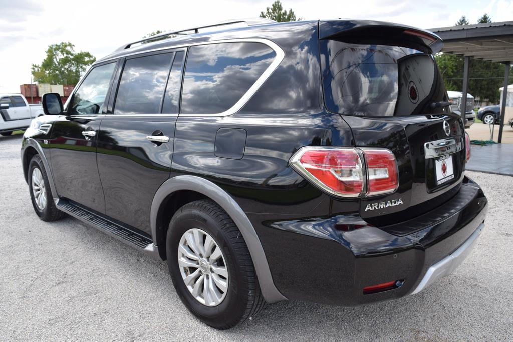 2018 Nissan Armada SV photo 7