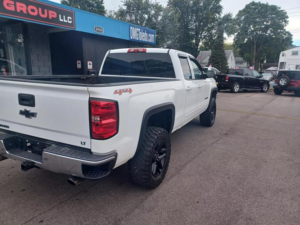 2016 Chevrolet Silverado 1500 LT photo 9