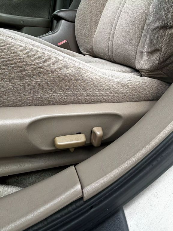 2001 TOYOTA CAMRY SEDAN 4-CYL, 2.2 LITER LE SEDAN 4D