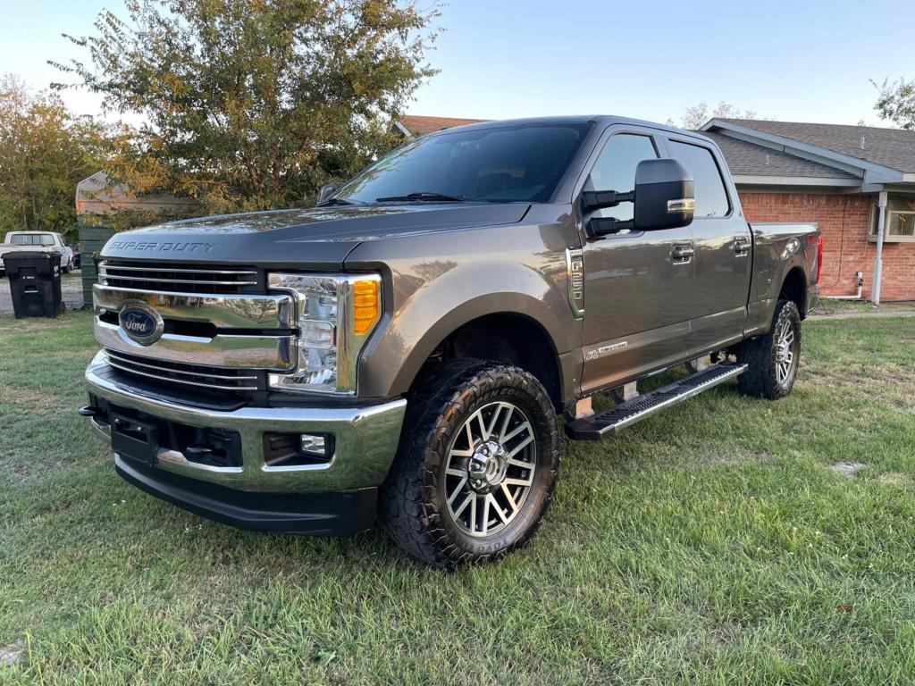 2018 Ford F-250 Super Duty Lariat photo 6