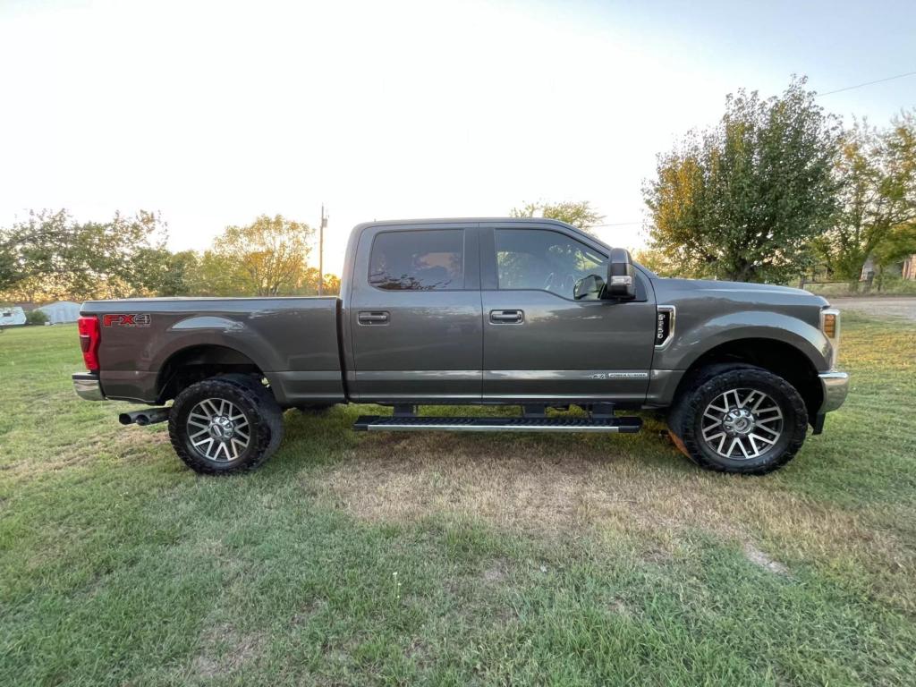 2018 Ford F-250 Super Duty Lariat photo 8