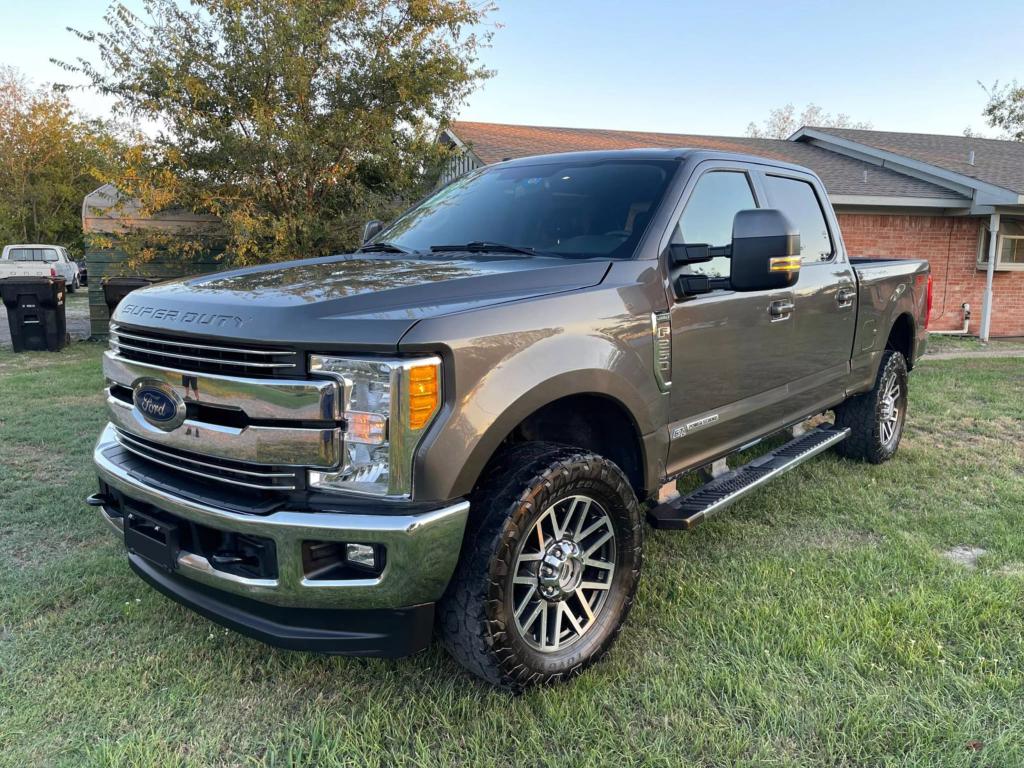 2018 Ford F-250 Super Duty Lariat photo 5