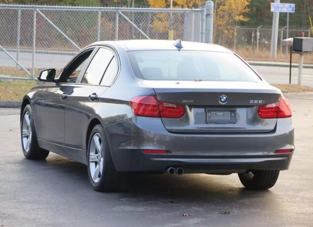 2015 BMW 3 Series 328i photo 6