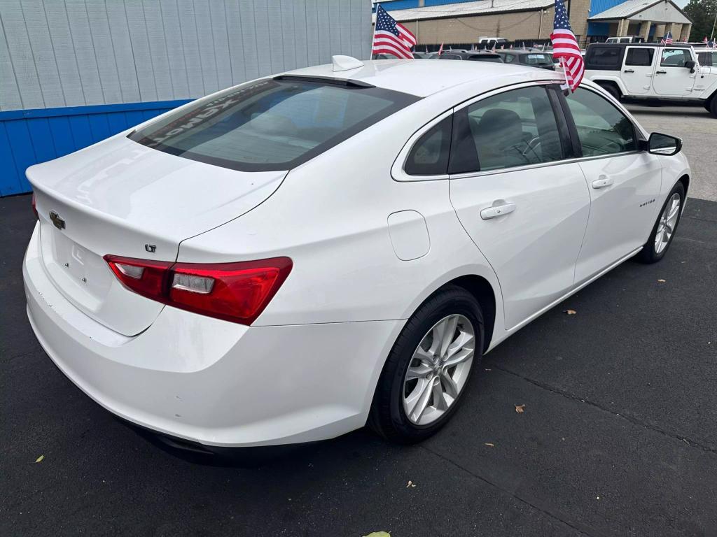 2016 Chevrolet Malibu 1LT photo 7