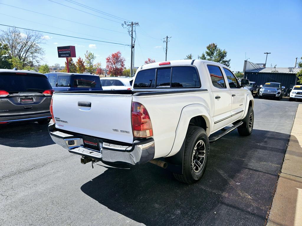 2006 Toyota Tacoma Base photo 5