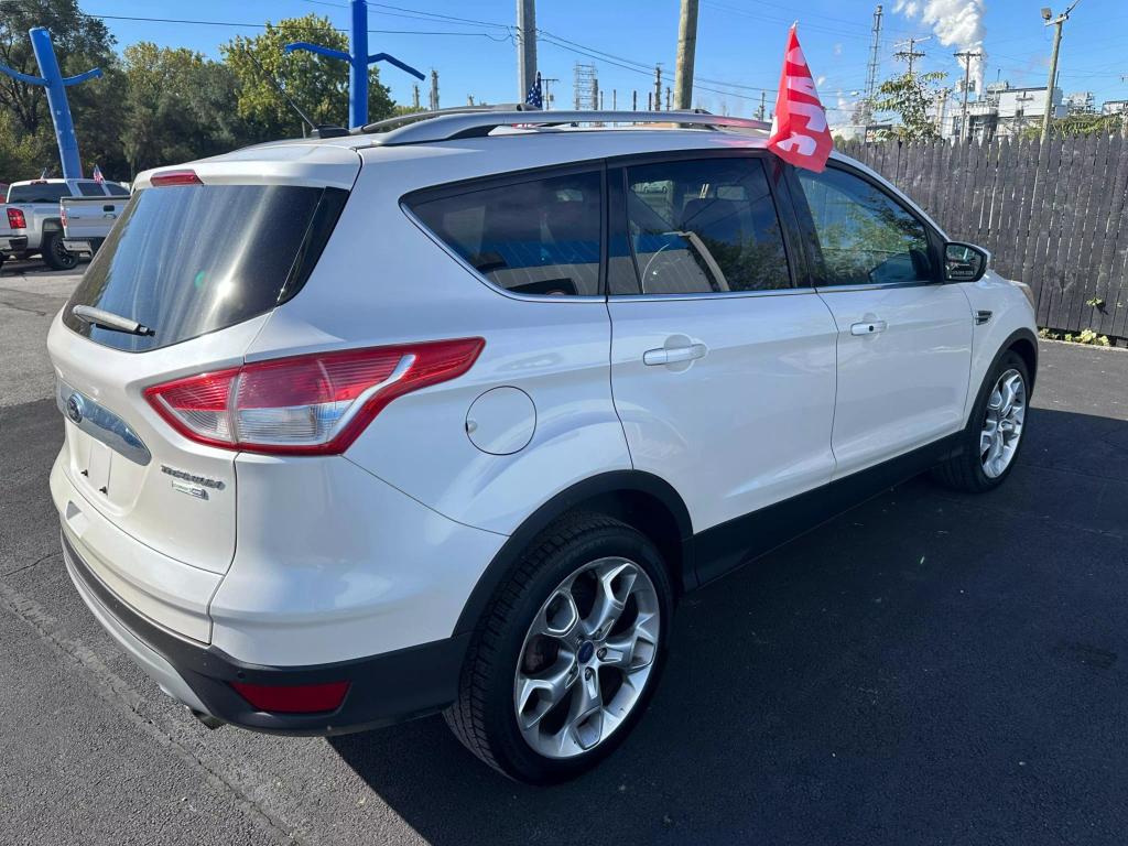 2015 Ford Escape Titanium photo 5