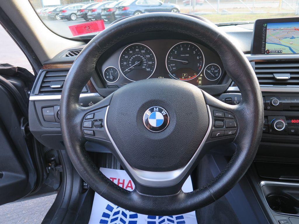 2015 BMW 3 Series 328i photo 21