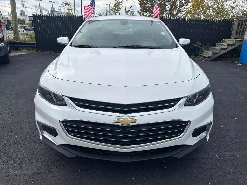 2016 Chevrolet Malibu 1LT photo 3