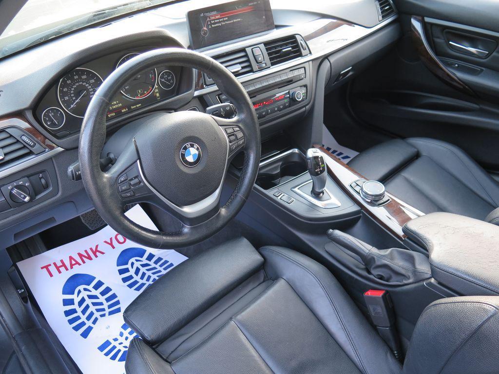 2015 BMW 3 Series 328i photo 16