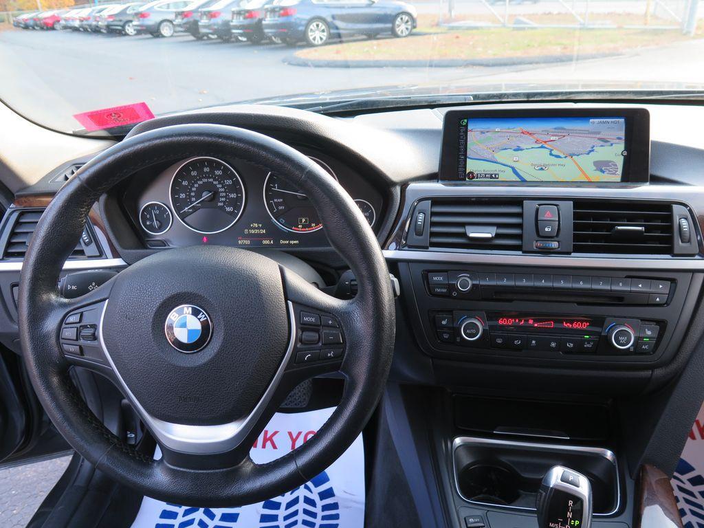 2015 BMW 3 Series 328i photo 22