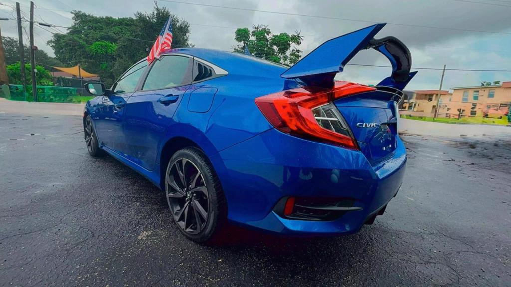 2020 Honda Civic Sport photo 5