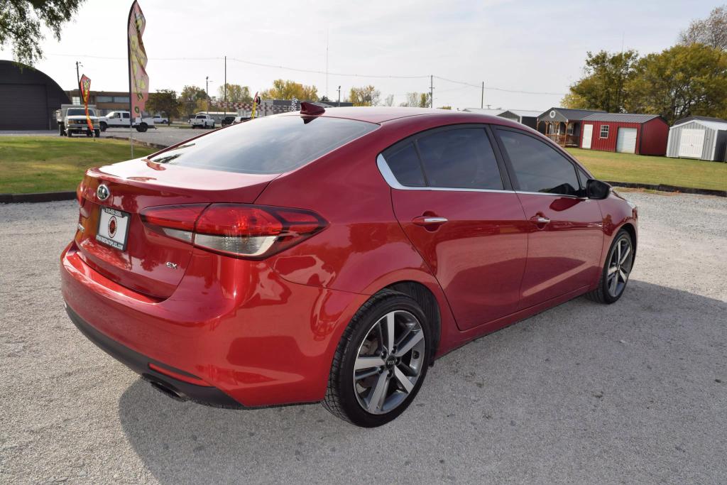 2017 Kia Forte EX photo 5