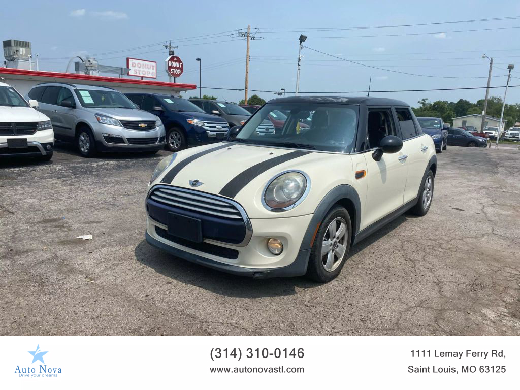 2015 MINI Cooper Base's photo