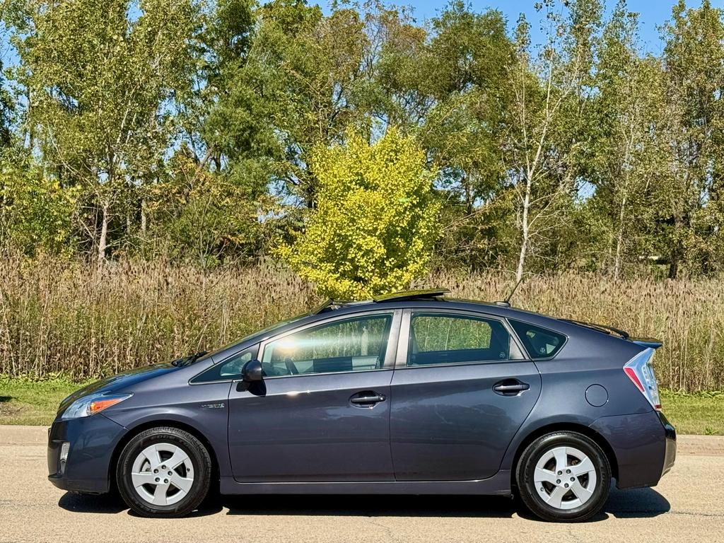 2010 Toyota Prius IV photo 3