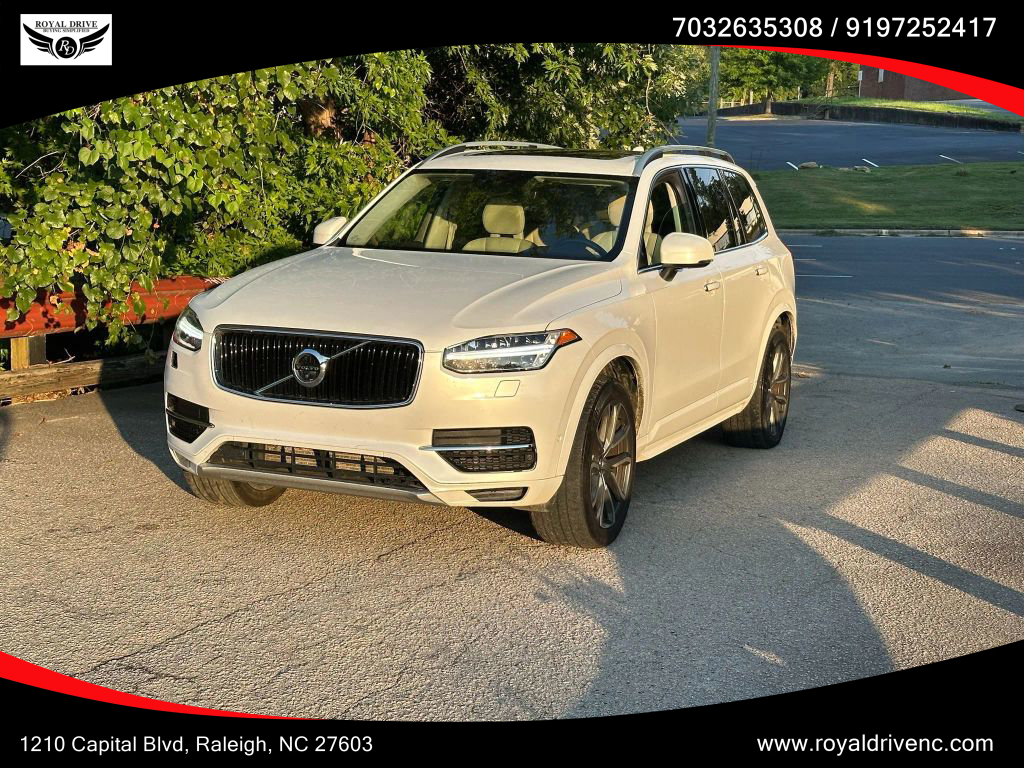 2017 Volvo XC90 T6 Momentum
