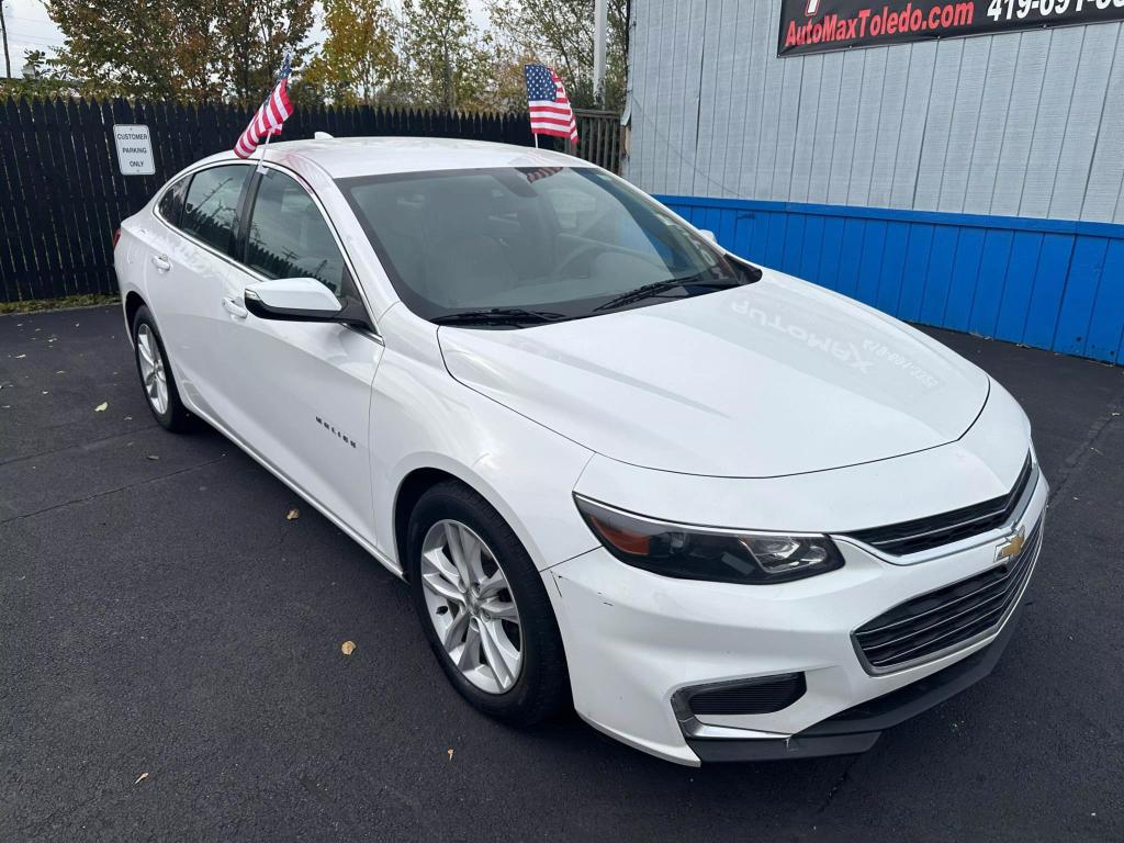 2016 Chevrolet Malibu 1LT photo 2