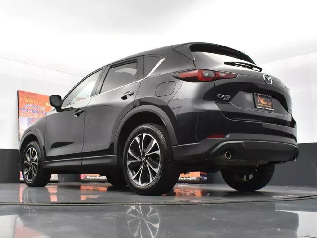 2023 Mazda CX-5 S Premium package photo 12