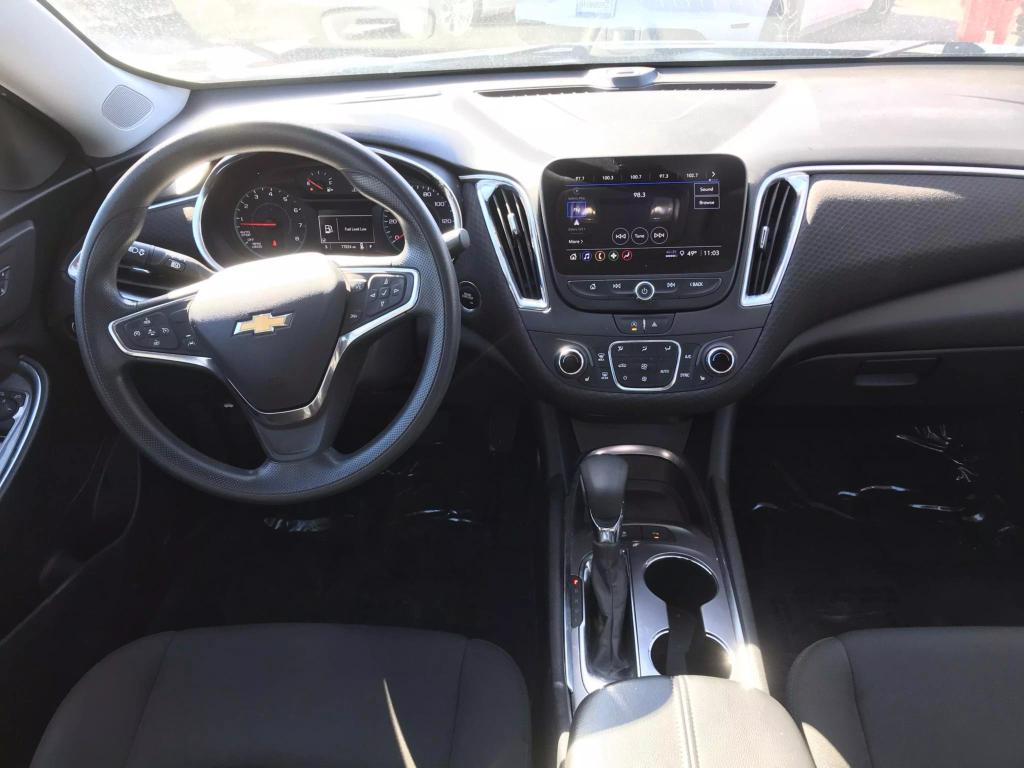 2021 Chevrolet Malibu 1LT photo 14