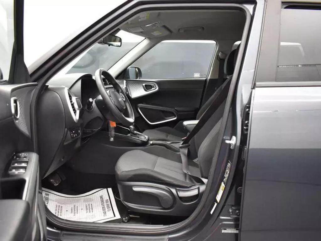 2022 Kia Soul LX photo 14