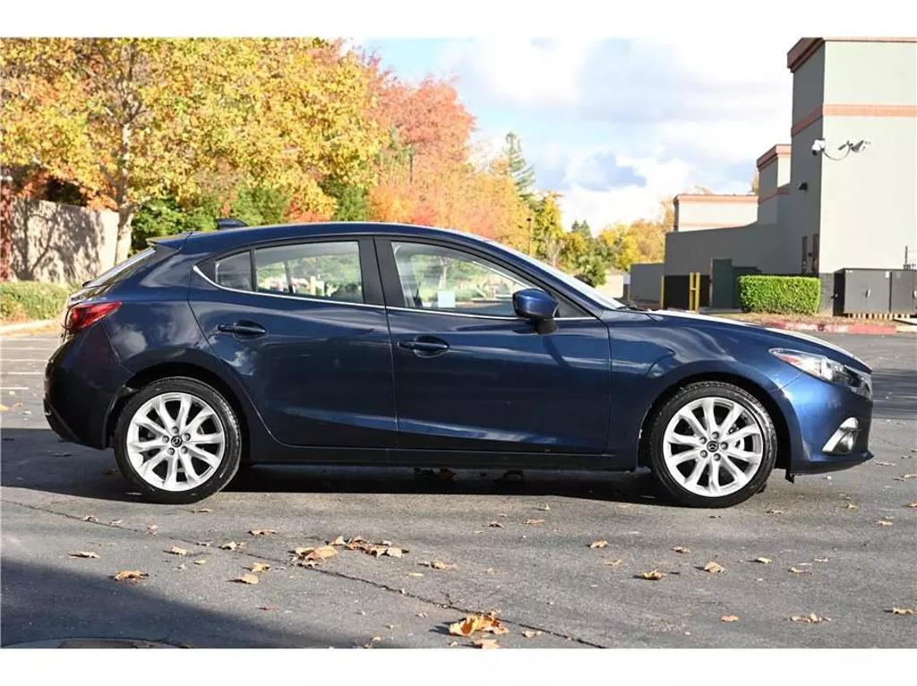 2014 Mazda MAZDA3 s Grand Touring photo 8