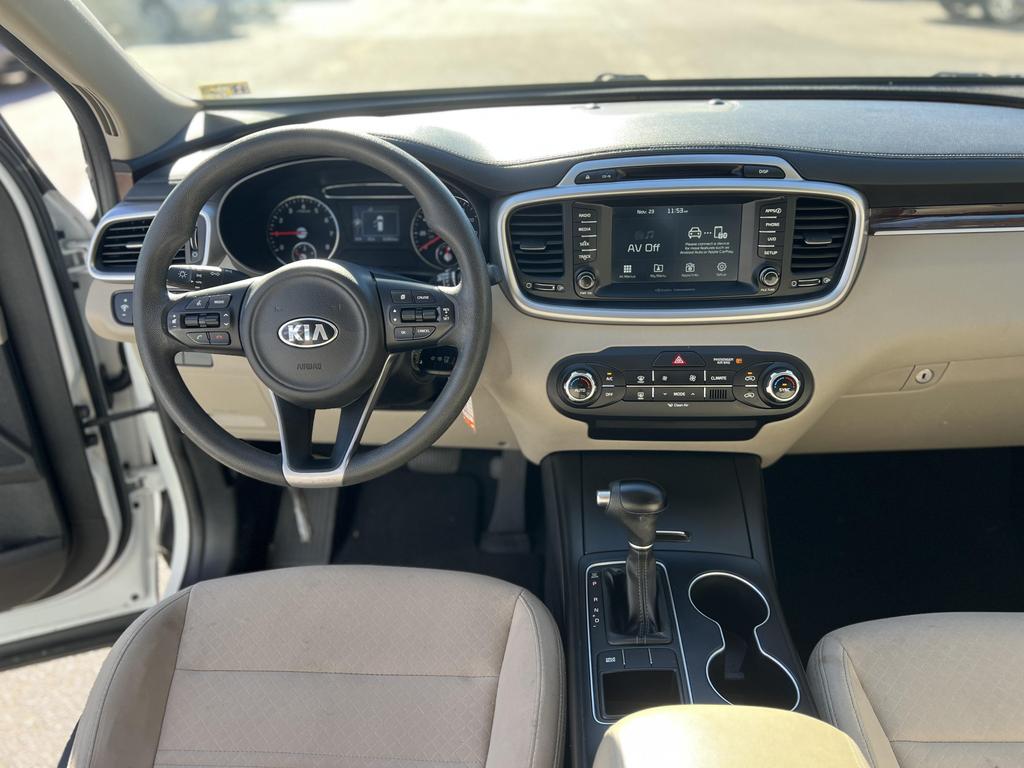 2018 Kia Sorento LX photo 19