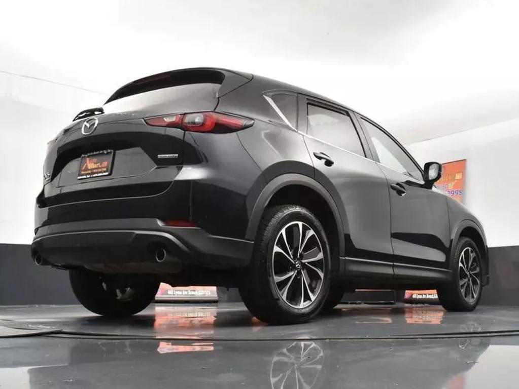 2023 Mazda CX-5 S Premium package photo 13