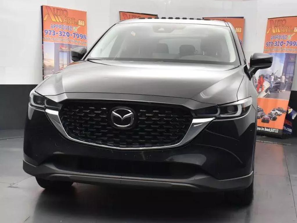 2023 Mazda CX-5 S Premium package photo 3