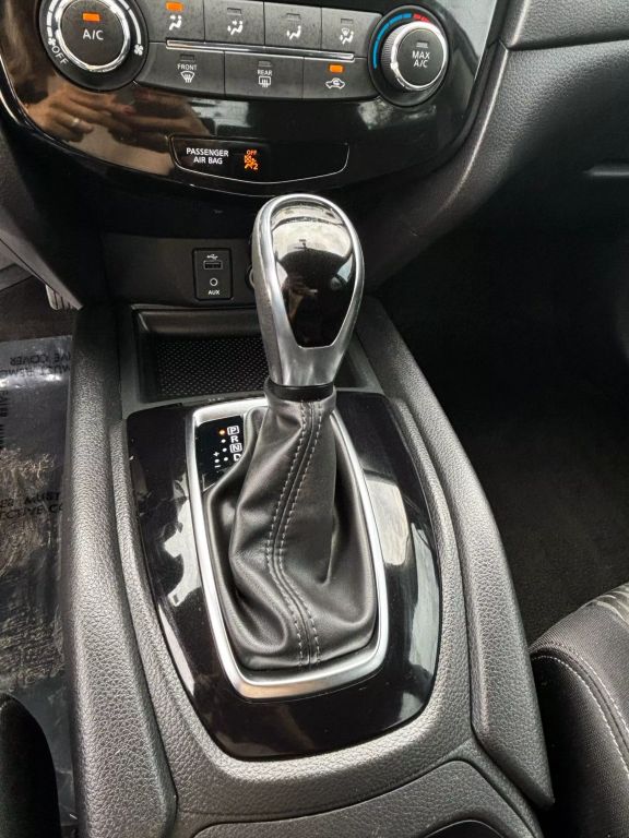 2017 NISSAN ROGUE SUV 4-CYL, 2.5 LITER SV SPORT UTILITY 4D