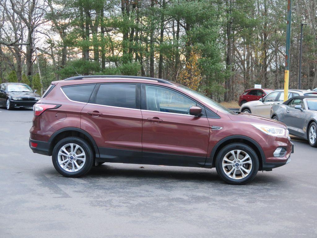 2018 Ford Escape SEL photo 10