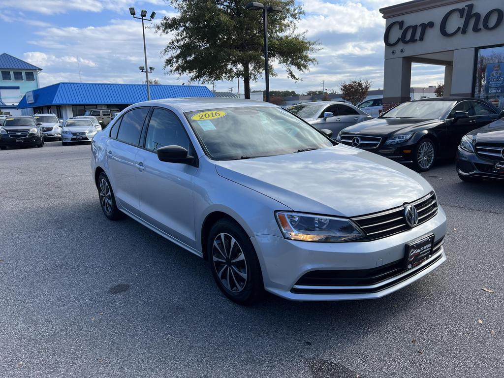 2016 Volkswagen Jetta S photo 4