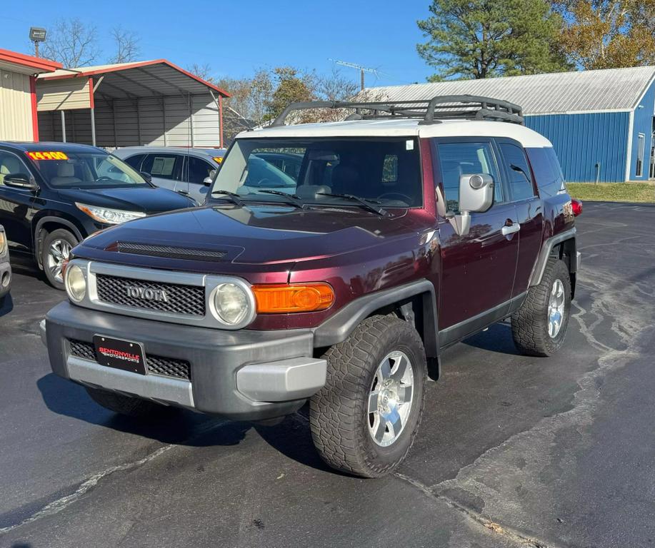 2007 Toyota FJ Cruiser Base photo 2