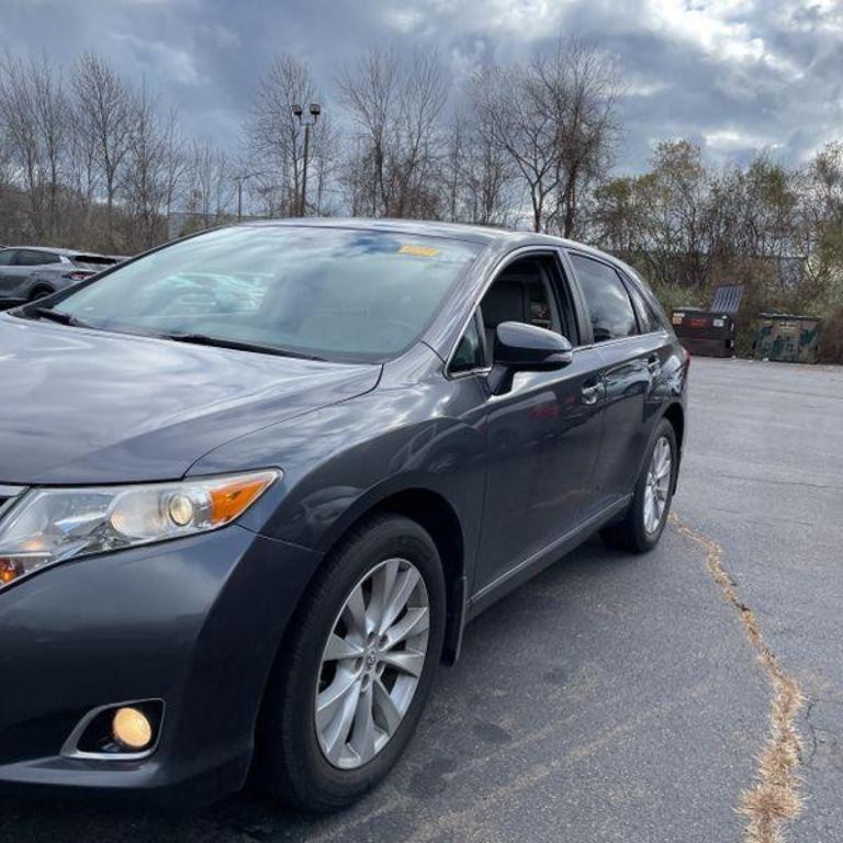 2014 Toyota Venza XLE photo 3