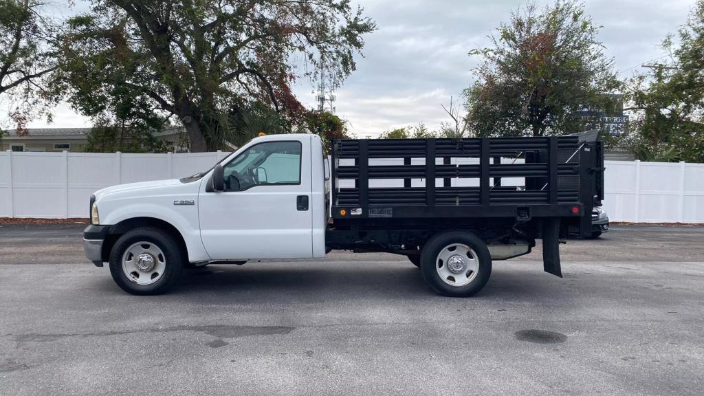 2006 Ford F-350 Super Duty Chassis Cab null photo 7