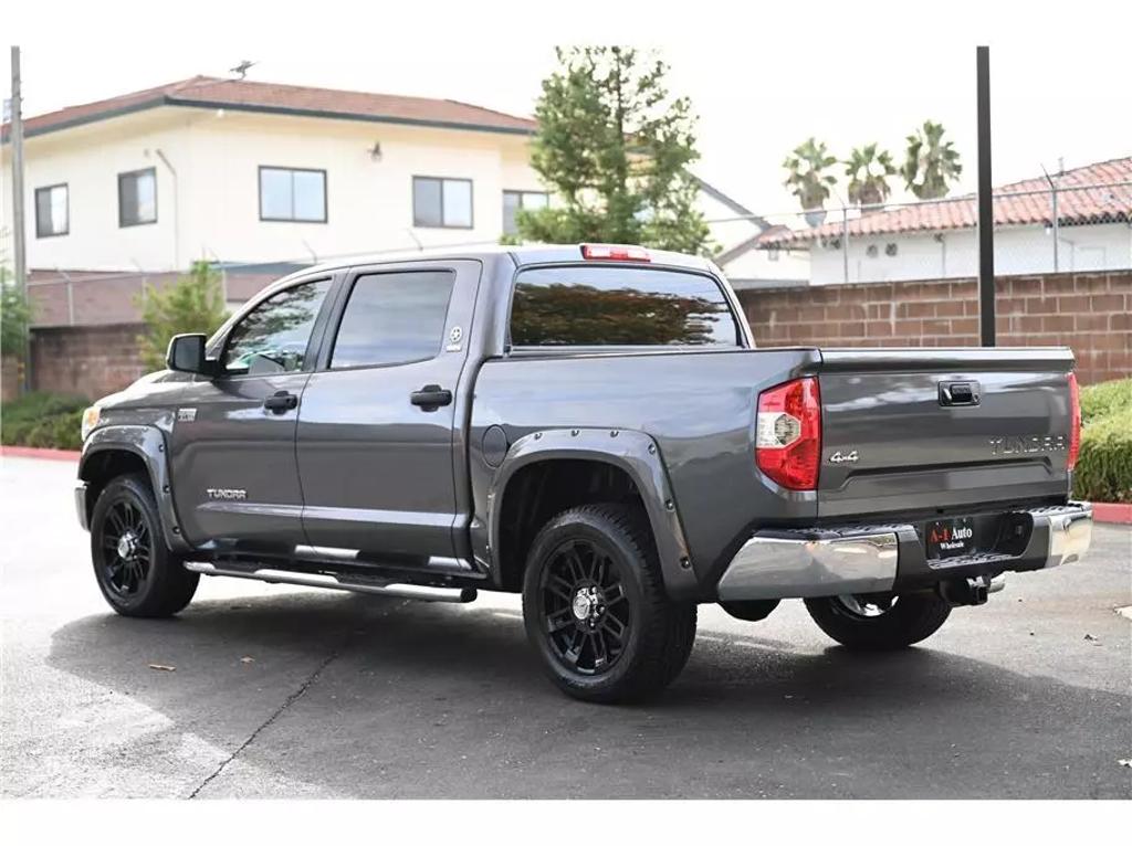 2014 Toyota Tundra SR5 photo 5